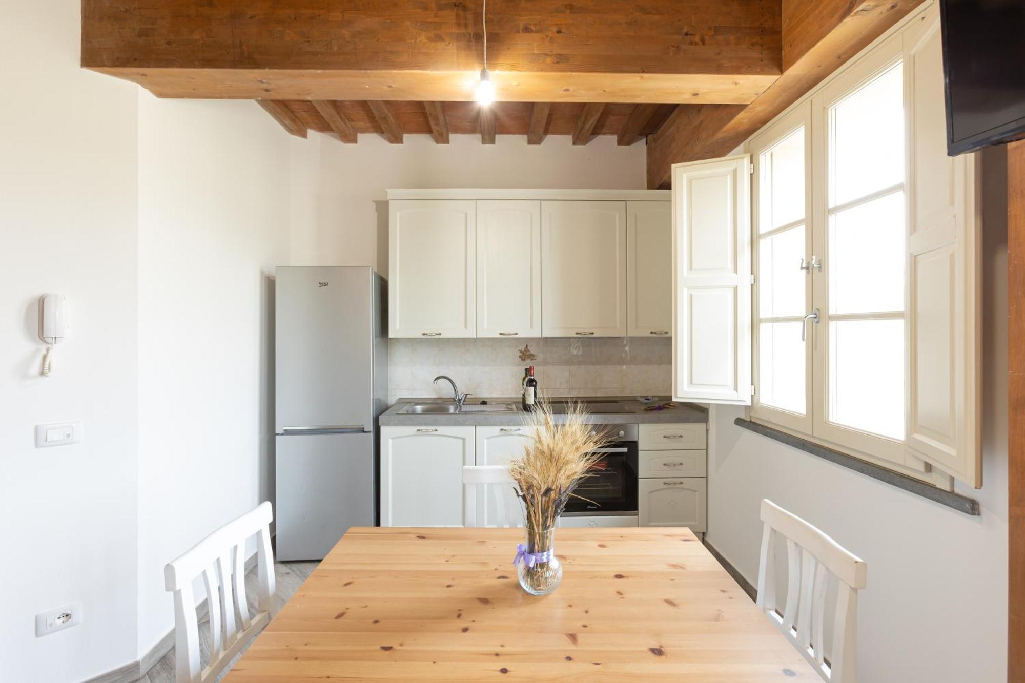 Agriturismo La Valle Della Lavanda - Podere Mezzastrada Fauglia Habitación foto